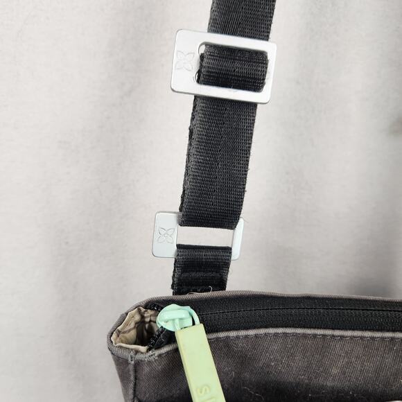 Sherpani Zoom Crossbody Bag Pockets Gray RFID Protection GUC - Picture 13 of 16